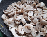 Foto del paso 4 de la receta: Galette de puerros y champiñones