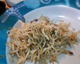 Foto langkah ke 1 dari resep Tumis Daun Singkong Teri.