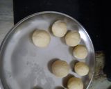 A picture of step 4 of Gulabjamun shots.
