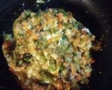 Foto del paso 2 de la receta: Zapallitos rellenos con vegetales, huevo y queso