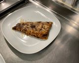 Une image de l'étape 8 de Filets de lieu, crème de poivron, abricot et ail noir.