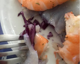 Foto del paso 6 de la receta: Carpaccio de bacalao ahumado sobre cama de lombarda