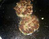 A picture of step 2 of DIY beef burger with egg.