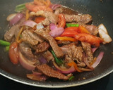 Foto del paso 3 de la receta: Lomo saltado peruano