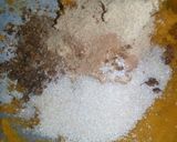 A picture of step 1 of Spiced pumpkin tea.
