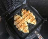 Foto langkah ke 5 dari resep Croffle (Croissant Waffle) Butter Kekinian.