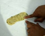A picture of step 2 of Salty crispy flowers.