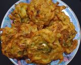 Foto langkah ke 2 dari resep Bakwan Sayur Daun Jeruk.