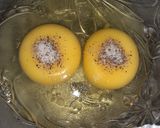 A picture of step 1 of Egg Lapaita Sandwich.