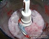 Φωτογραφία βήματος 4 της συνταγής Smoothie φράουλα - μπανάνα