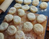 Eredeti szalagos fánk 🍩 recept fázis 2 fotója