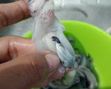 Foto langkah ke 2 dari resep Semur Cumi Bunting Isi Tahu Telur.