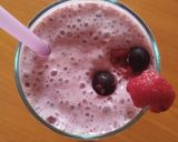 Foto del paso 2 de la receta: Batido de frutas del bosque light 🫐🍓