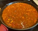 Une image de l'étape 4 de Chili servi sur nid de courge spaghetti fumée.