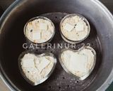 Foto langkah ke 3 dari resep 45. Nasi Kukus Ayam Keju.