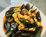 Foto langkah ke 3 dari resep Kerang Simping & Ijo Asam Manis Pedas.