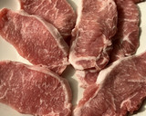 Foto del paso 1 de la receta: Lomo ibérico con calabacín frito en airFryer