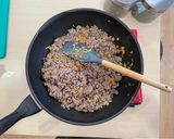 A picture of step 3 of Spaghetti bolognese.