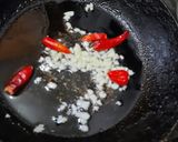 A picture of step 2 of Chicken jalfrezi.