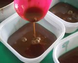 Foto langkah ke 2 dari resep 65. Puding Lapis Nutrisari Jeruk Peras.