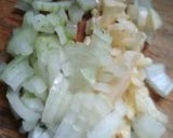 Foto langkah ke 2 dari resep Sop ayam ala mamai.