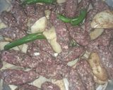 صورة لخطوة 1 من وصفة كفته مشوية بالفرن مع بطاطا 🥔