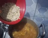 A picture of step 4 of Miyan taushe.
