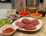Foto del paso 1 de la receta: Carrilleras de cerdo ibérico en salsa de verduras