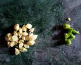 सेम आलू की सूखी सब्जी(same aloo ki sabzi recipe in hindi) रेसिपी चरण 1 फोटो