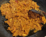 A picture of step 4 of Dates Halwa.