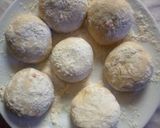 A picture of step 8 of Carrot chapati served with yellow beans.