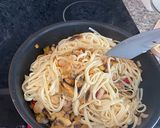 Foto del paso 5 de la receta: Tallarines frutti di mare y setas