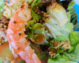 Foto del paso 8 de la receta: Ensalada de langostinos y hojas de roble