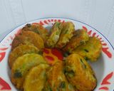 Foto langkah ke 5 dari resep Martabak mie / Bakwan mie.