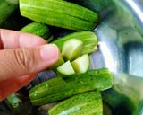 Foto langkah ke 1 dari resep Kimchi Timun.