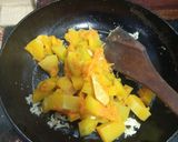 Foto langkah ke 3 dari resep Butternut Pumpkin Cream Soup.