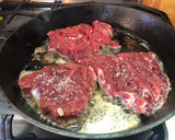 Foto del paso 6 de la receta: Medallones de filete de res en salsa a los 4 chiles al estilo sonorense