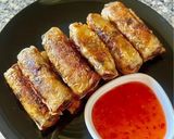 A picture of step 9 of Vietnamese Chicken Spring Rolls (Nem Rán Nhân Gà).