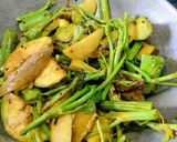 A picture of step 3 of Mahura(mixed vegetable curry).