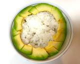 A picture of step 2 of Salmon Avocado Don Rice Bowl.