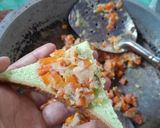 Foto langkah ke 6 dari resep Roti Goreng isi Wortel.