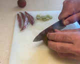 Foto del paso 1 de la receta: Cuchara de alcachofa, anchoa, millo y tomate