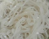 Foto langkah ke 2 dari resep Pad Thai.