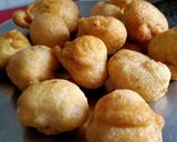A picture of step 2 of Dahi Vada.