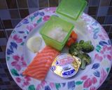 Foto langkah ke 1 dari resep MPASI 6+ bubur salmon vegetable.