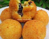 Foto langkah ke 6 dari resep Bola Ubi Cokelat Lumer.