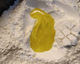 Foto del paso 1 de la receta: Pizza de cebolla y quesos