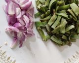 A picture of step 2 of Broad beans brown rice.