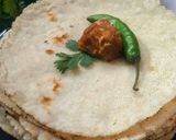 चावल के आटे की रोटी (Chawal ke aate ki roti recipe in Hindi) रेसिपी चरण 5 फोटो