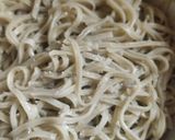 முருங்கை கீரை நூடுல்ஸ்(murungaikeerai noodles recipe in tamil) ரெசிபி ஸ்டேப் 2 புகைப்படம்